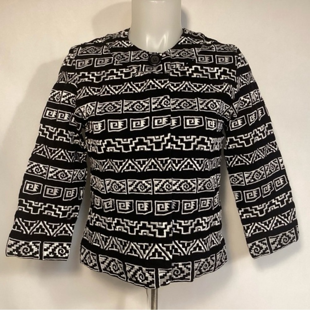 Embroidered Tribal Aztec Southwestern Blazer Womens XL Chico’s Size 3